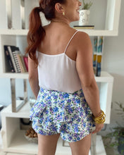 Load image into Gallery viewer, Floral ruffle Skort
